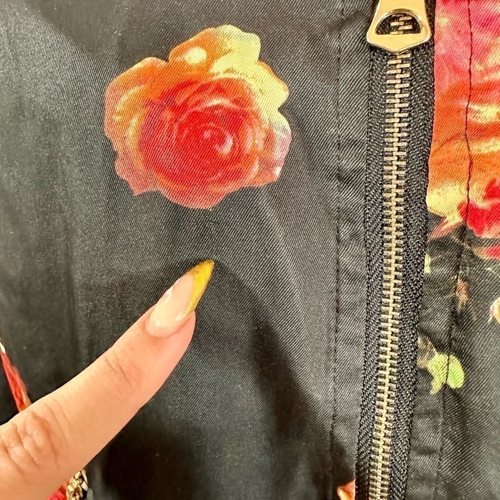 Indero floral black bomber size M - Picture 3 of 10